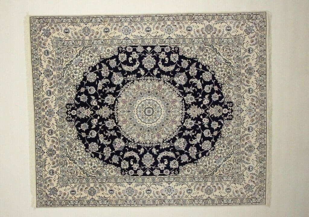Perserteppich Nain 304 x 250 cm Schurwolle handgeknüpft