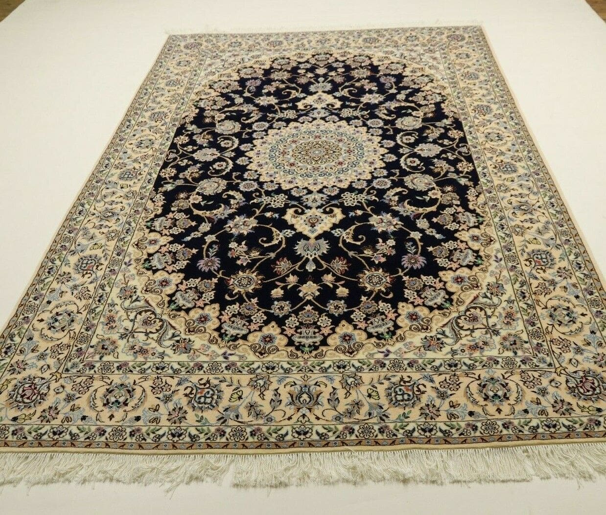 Perserteppich Nain 296 x 203 cm Schurwolle handgeknüpft