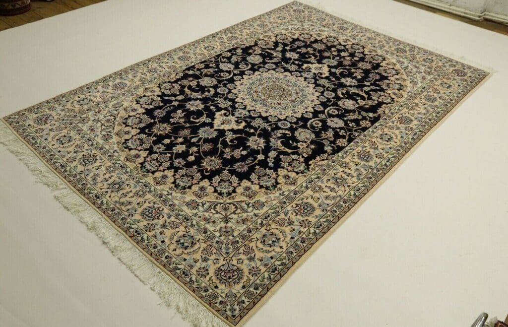 Perserteppich Nain 296 x 203 cm Schurwolle handgeknüpft