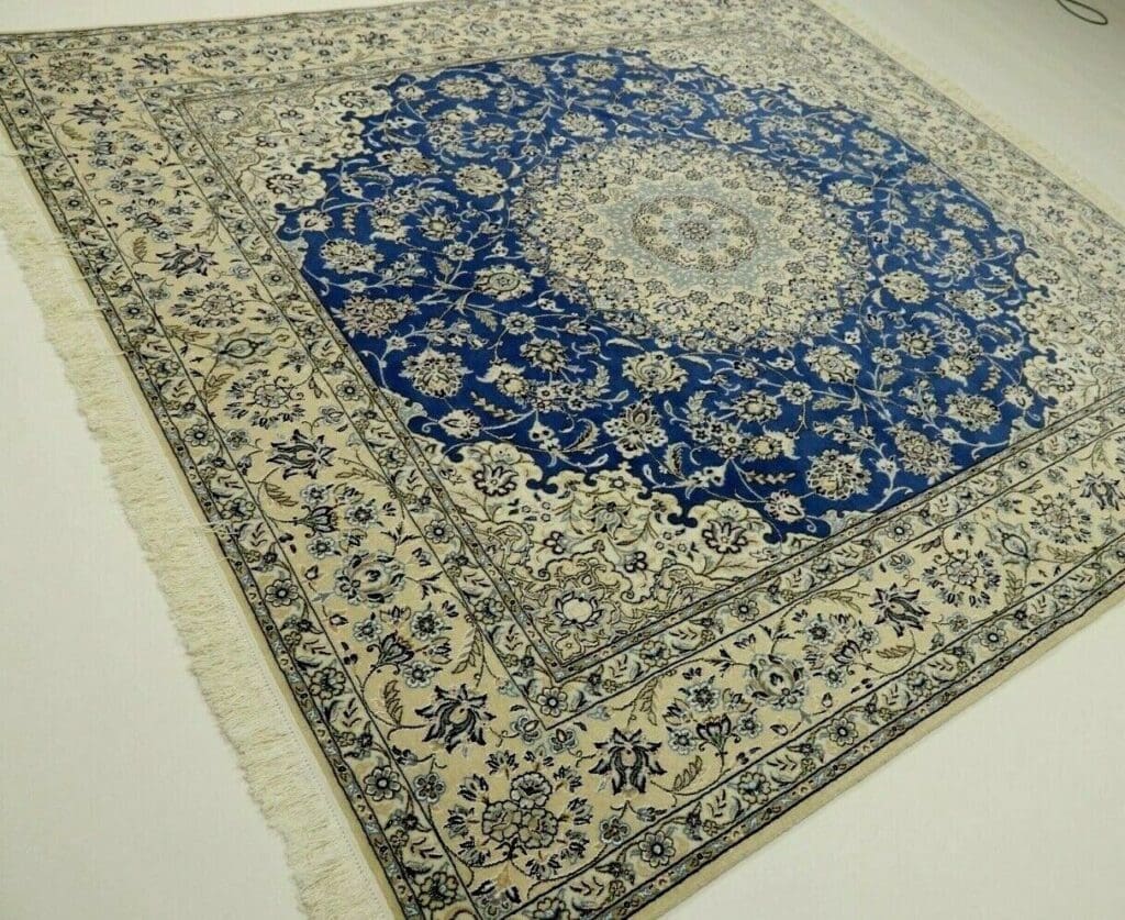 Perserteppich Nain 6 La 243 x 200 cm Korkwolle handgeknüpft