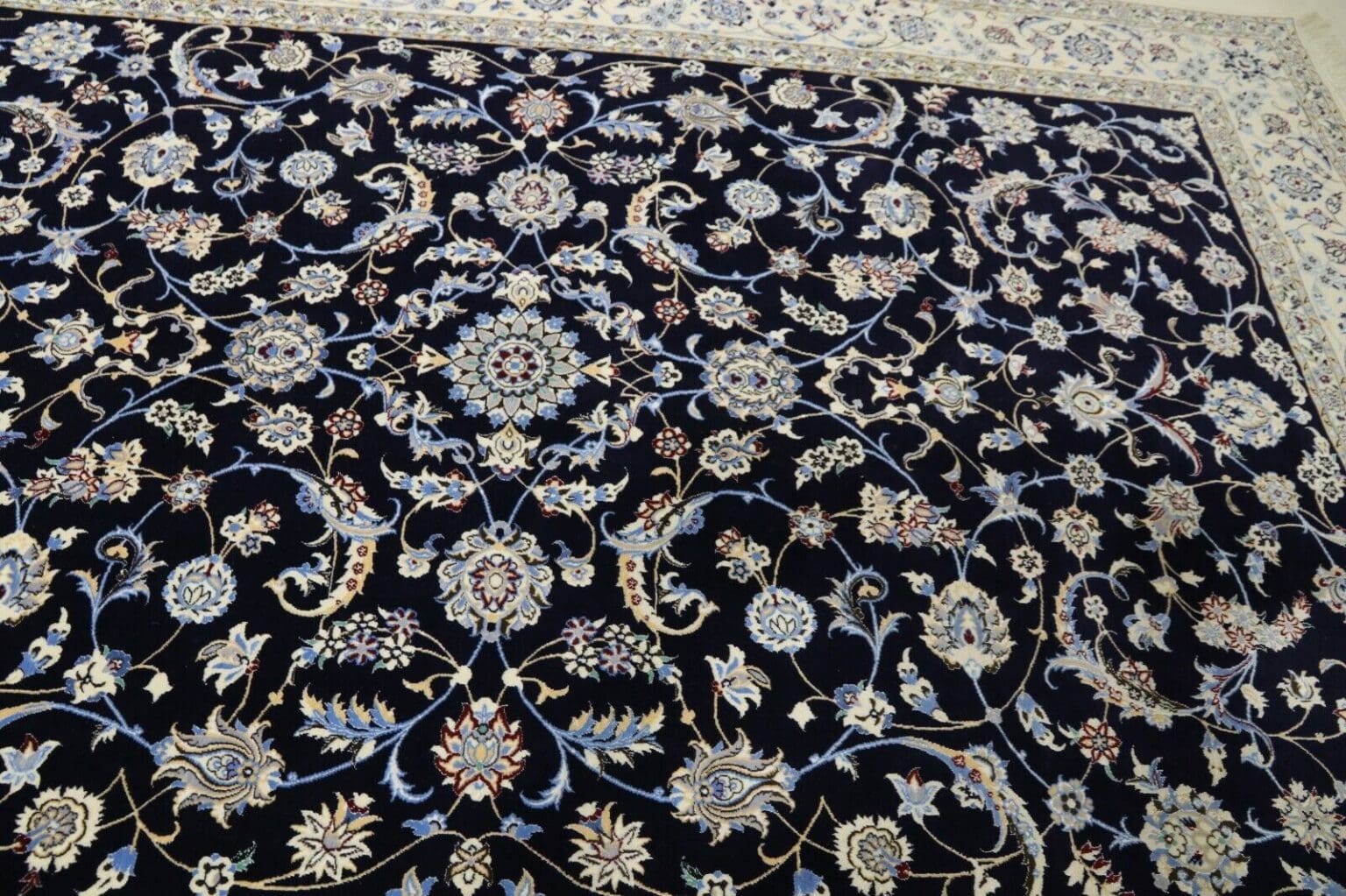 Perserteppich Nain 300 x 200 cm Korkwolle handgeknüpft