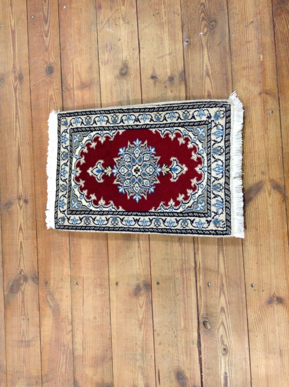 Perserteppich Nain 60 x 40 cm Schurwolle handgeknüpft
