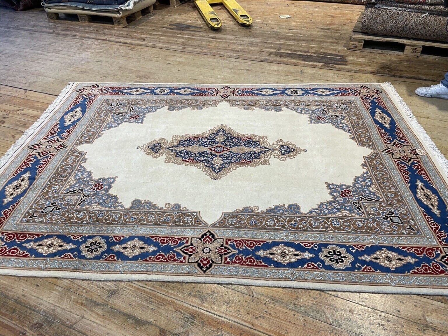 kerman-perserteppich-200-x-300-cm-6mm-florhohe-auffalliges-rawar-design-in-5 Perserteppich Kerman 200 x 300 cm Schurwolle handgeknüpft