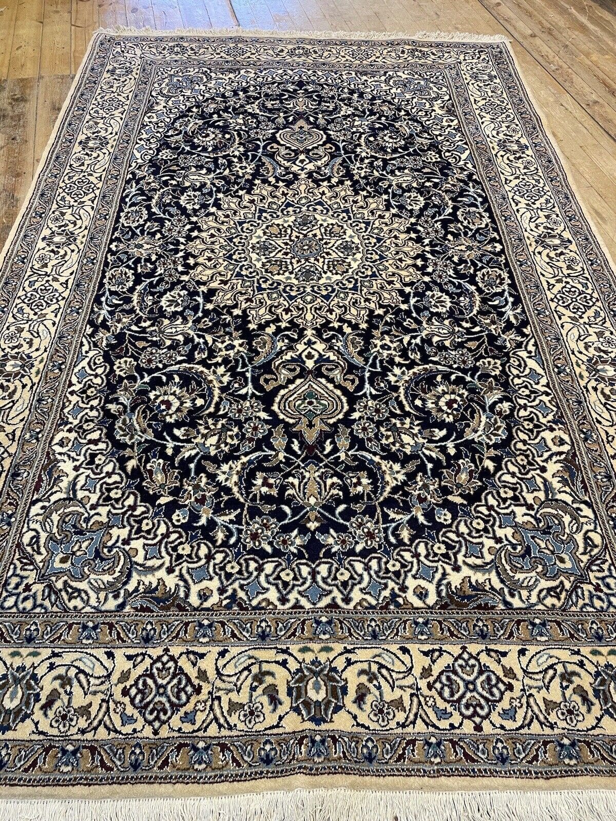 Perserteppich Nain 300x200 cm Wolle handgeknüpft