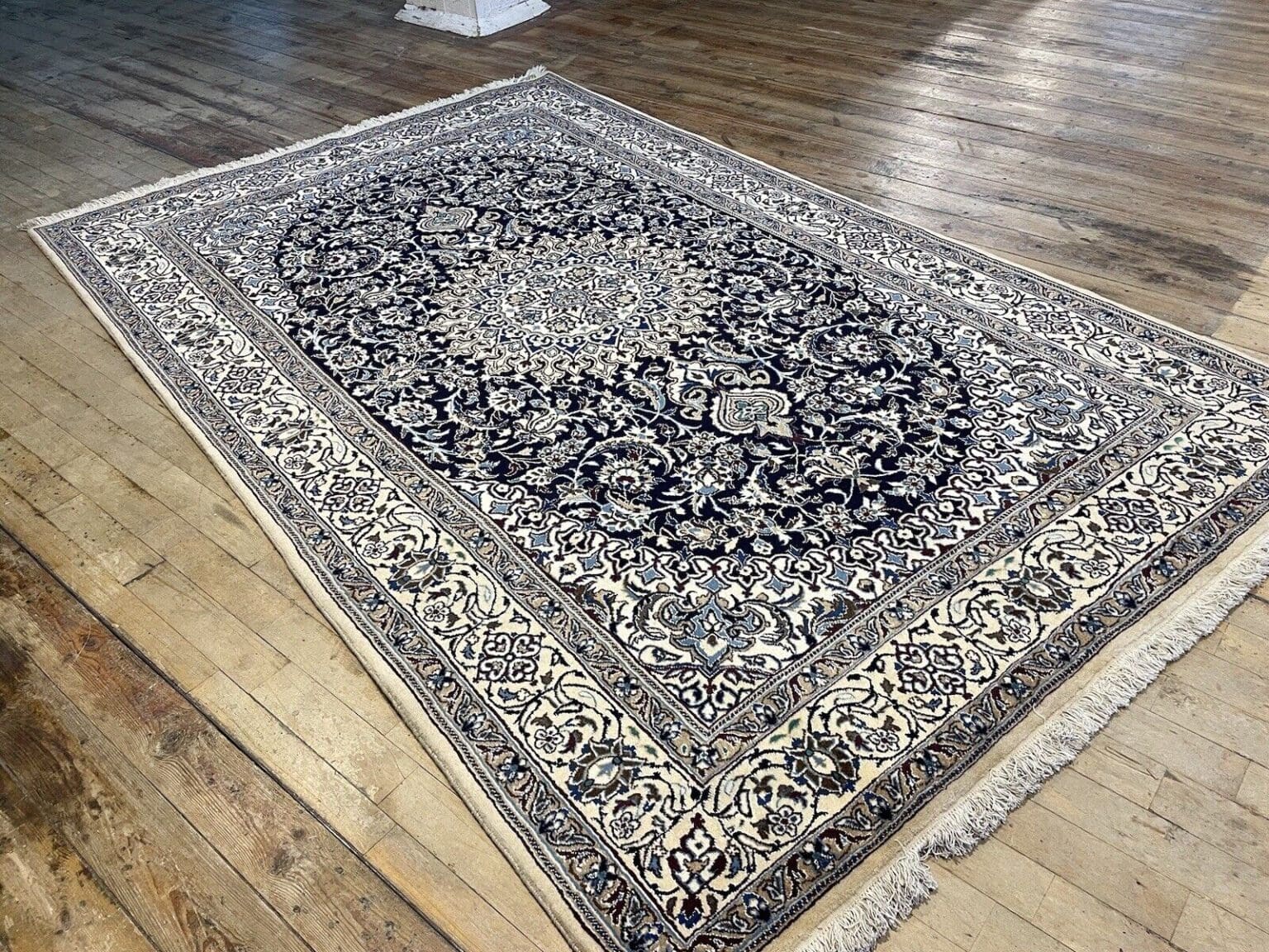 Perserteppich Nain 300x200 cm Wolle handgeknüpft