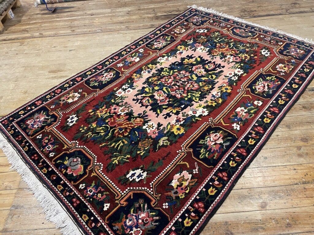 hochwertiger-handgeknupfter-alter-teppich-300x200-cm-besonderes-1 Perserteppich Kazak 300 x 200 cm Wolle handgeknüpft