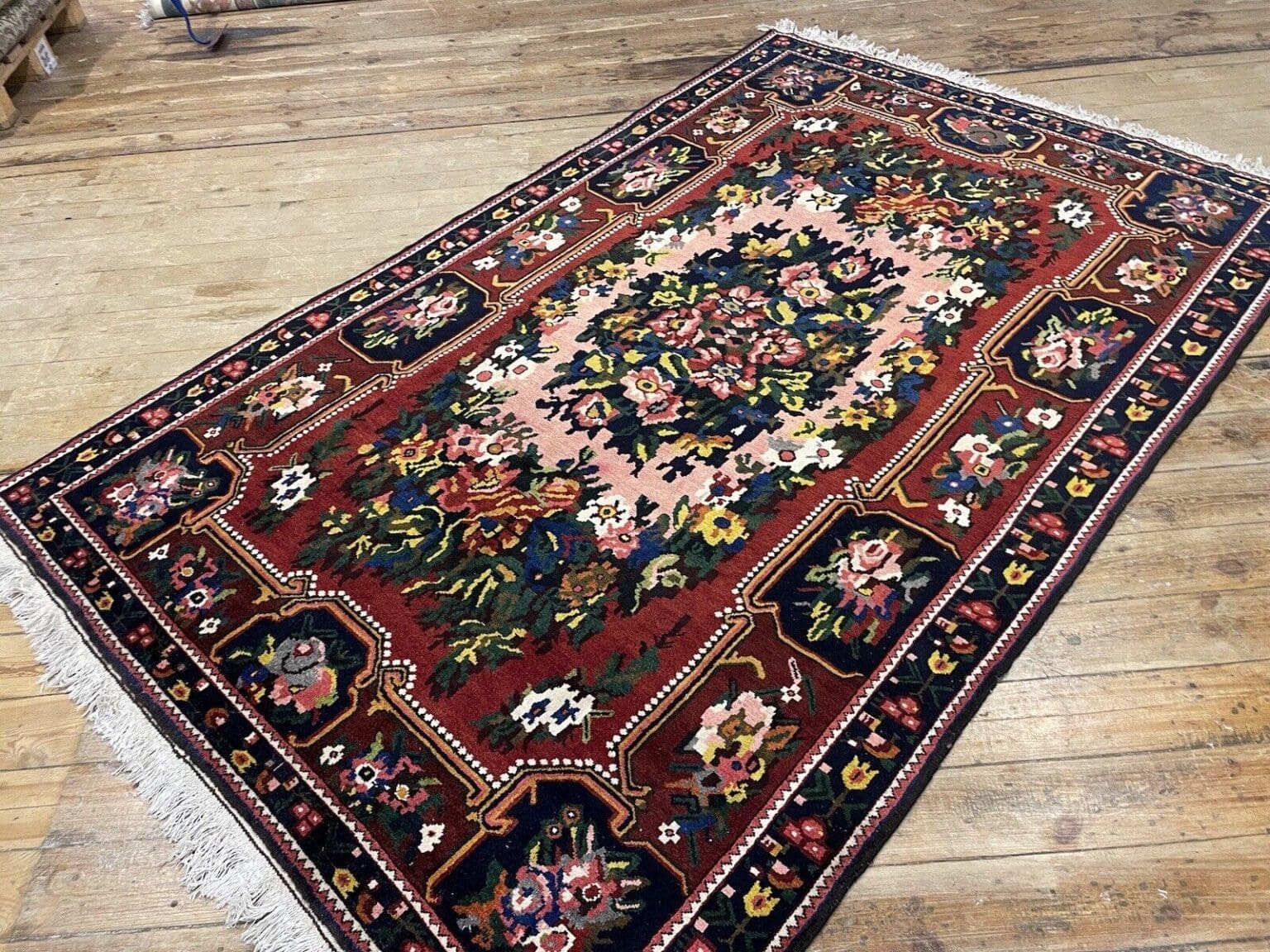hochwertiger-handgeknupfter-alter-teppich-300x200-cm-besonderes-1 Perserteppich Kazak 300 x 200 cm Wolle handgeknüpft