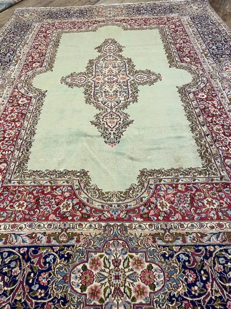 antiker-seltener-kerman-teppich-250x350-cm-mit-400000-knoten-grunes-5 Perserteppich Kerman 250 x 350 cm Wolle handgeknüpft