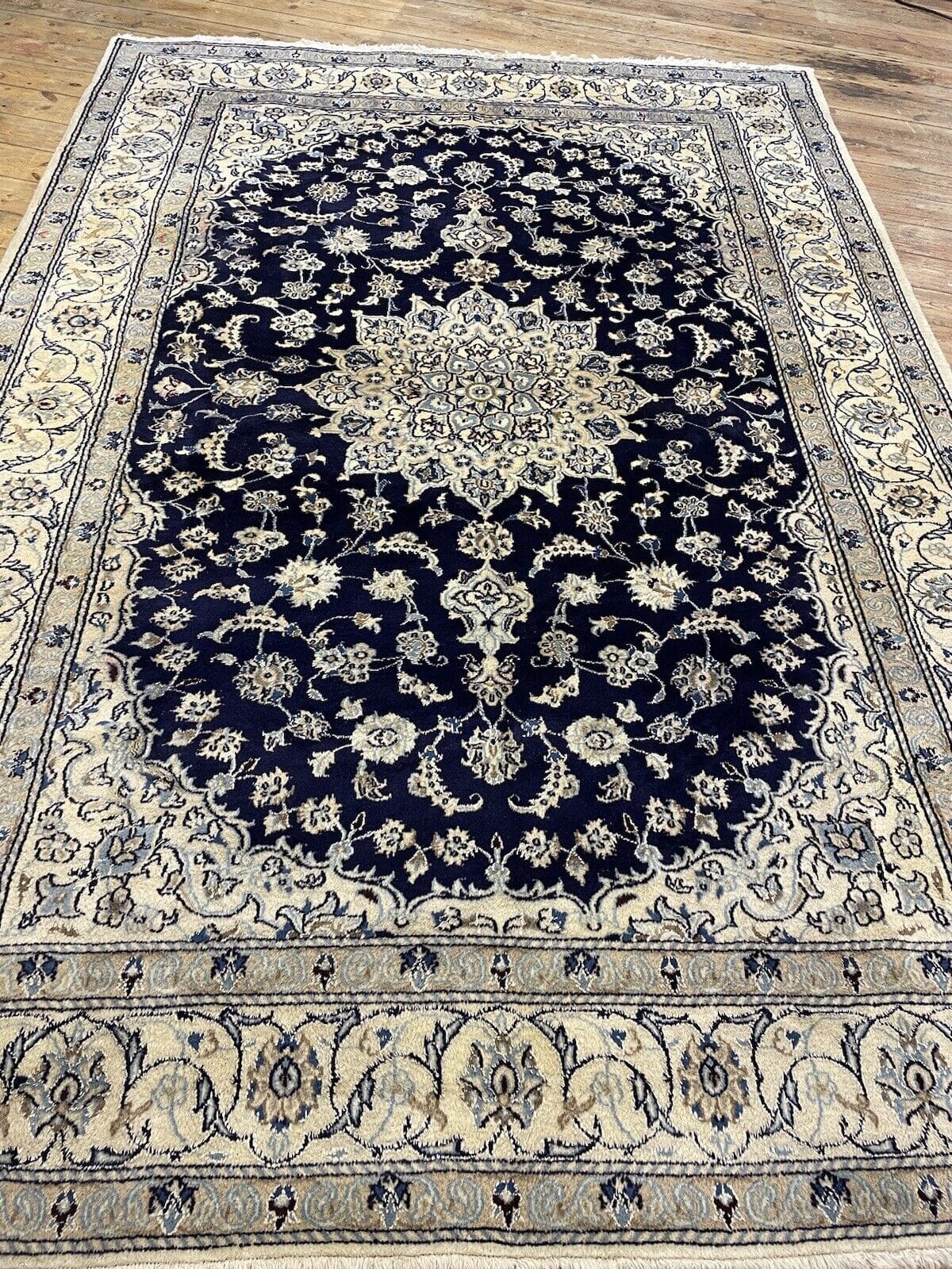 Perserteppich Nain 300 x 200 cm Wolle handgeknüpft