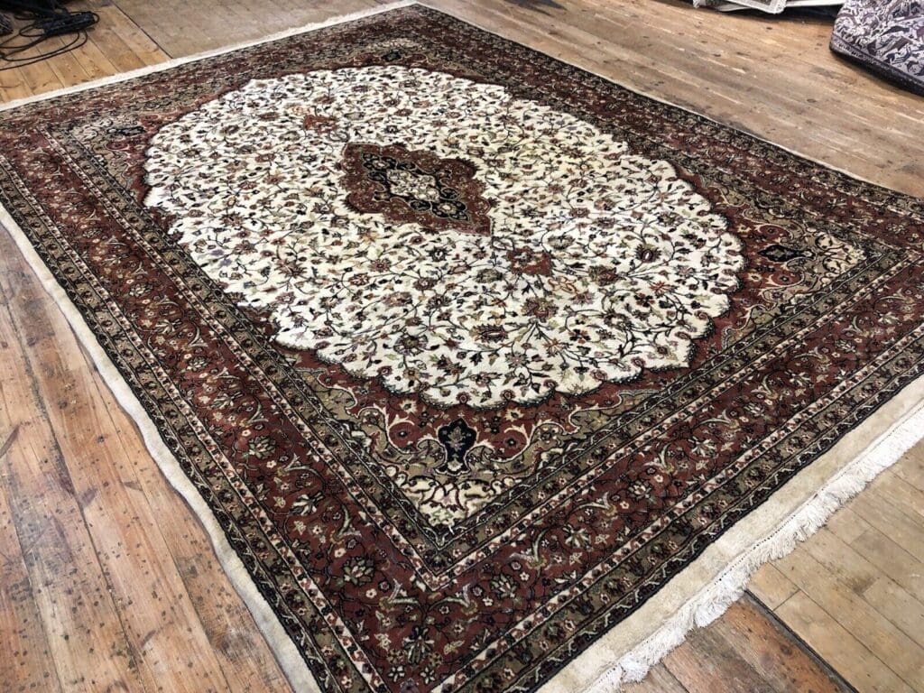 exquisiter-bijar-teppich-in-beige-250-x-350-cm-450000-knoten-aus-100-1-2 Perserteppich Bijar 250 x 350 cm Schurwolle handgeknüpft