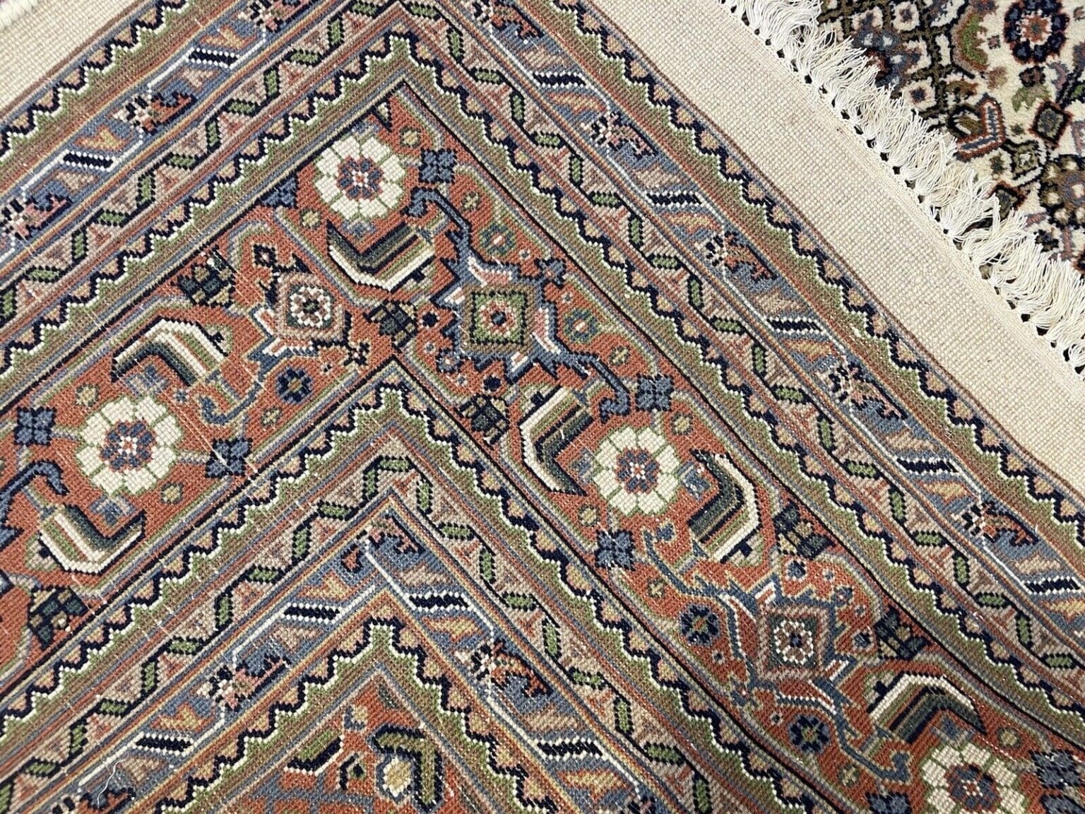 perserteppich-300x250-cm-400000-knoten-m-beige-mit-floralen-elementen-8 Perserteppich Bijar 300x250 cm handgeknüpft