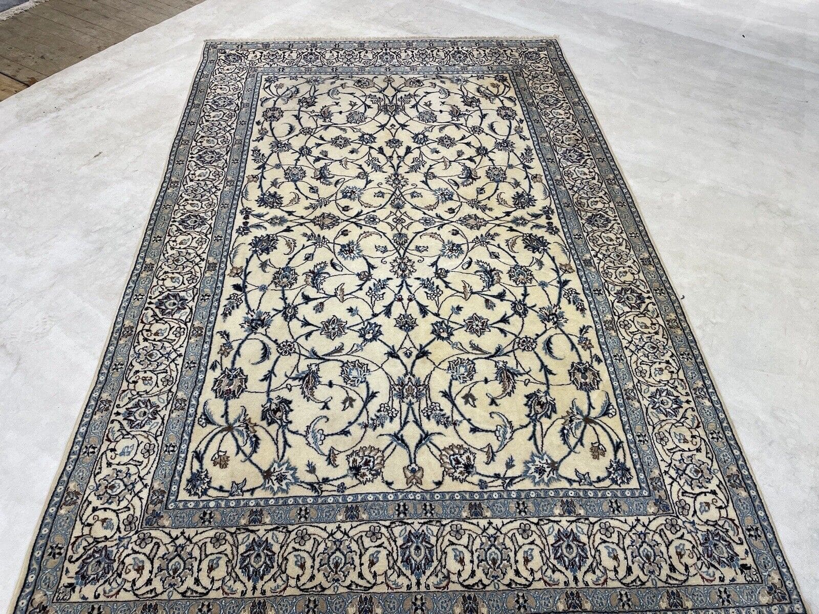 Perserteppich Nain 250x160 cm Wolle handgeknüpft (Verkauft)