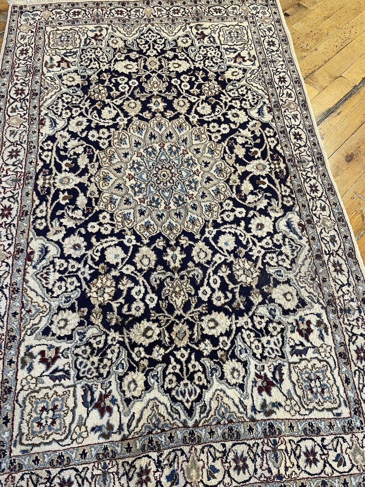 Perserteppich Nain 200x120 cm Wolle handgeknüpft