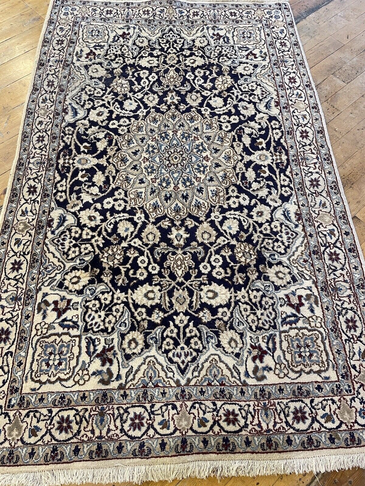 Perserteppich Nain 200x120 cm Wolle handgeknüpft