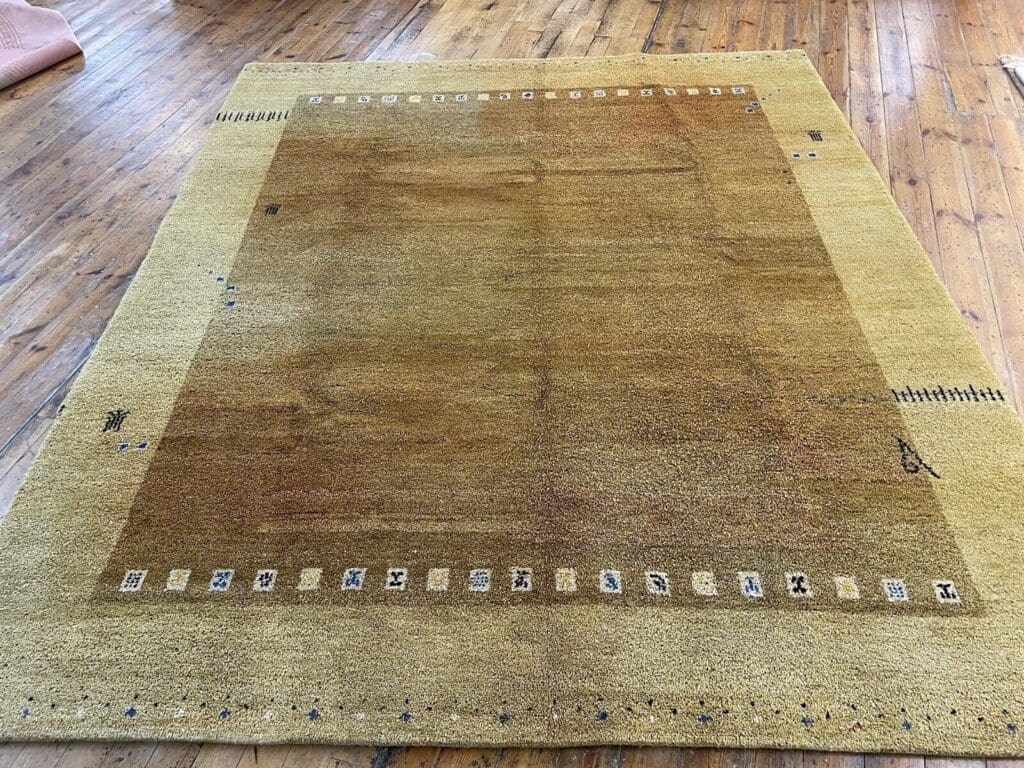 Perserteppich Gabbeh 300 x 250 cm Wolle handgeknüpft (Verkauft)