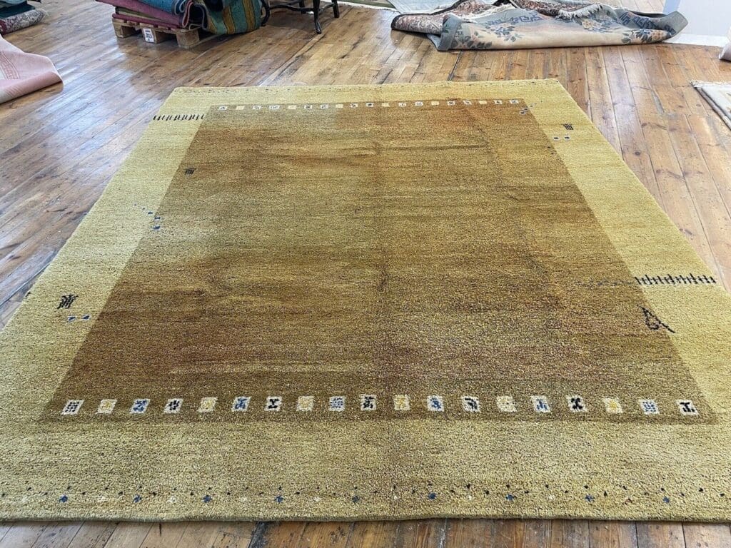Perserteppich Gabbeh 300 x 250 cm Wolle handgeknüpft (Verkauft)