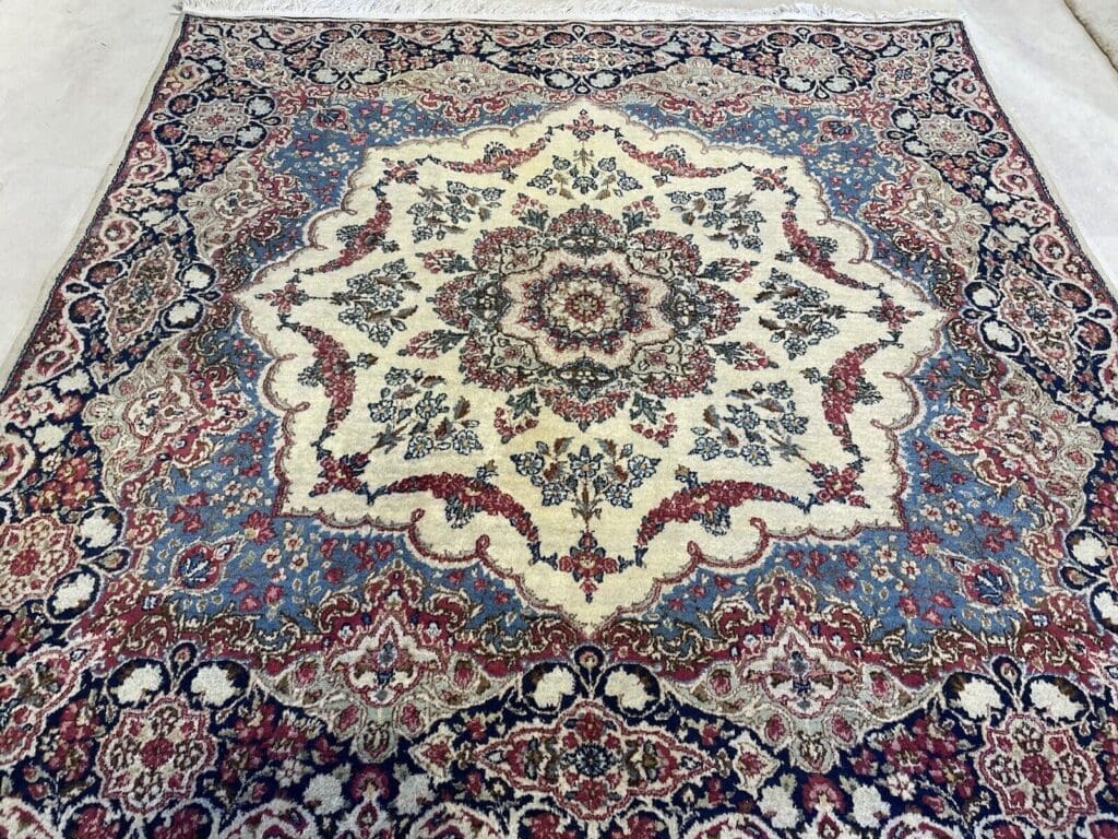 Perserteppich Kerman 180x180 cm Wolle handgeknüpft