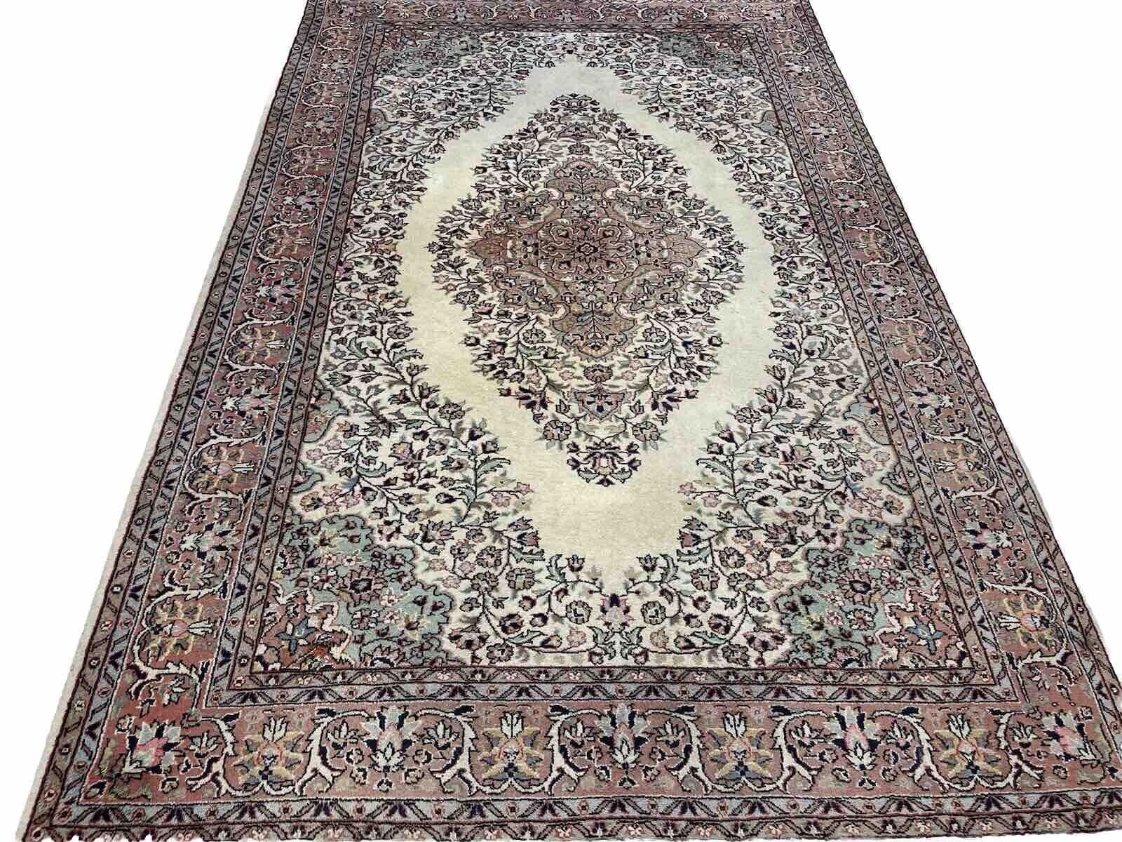 Orientteppich 265 x 170 cm Schurwolle handgeknüpft