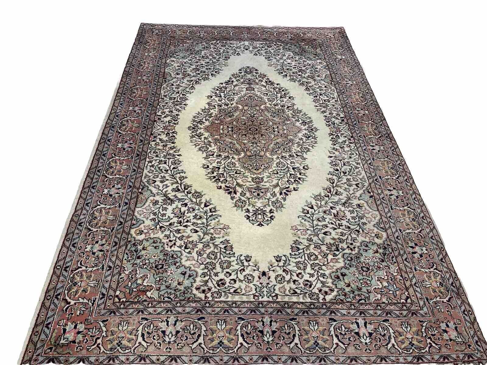 Orientteppich 265 x 170 cm Schurwolle handgeknüpft