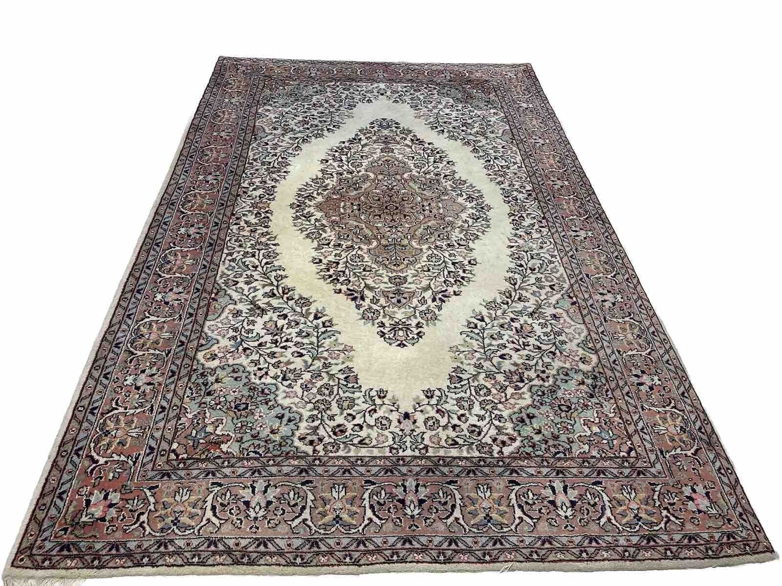 Orientteppich 265 x 170 cm Schurwolle handgeknüpft