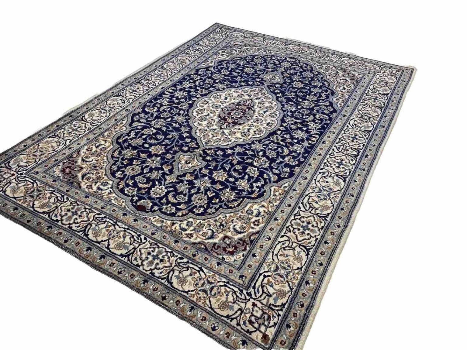 Perserteppich Nain 300 x 200 cm Wolle Seide handgeknüpft