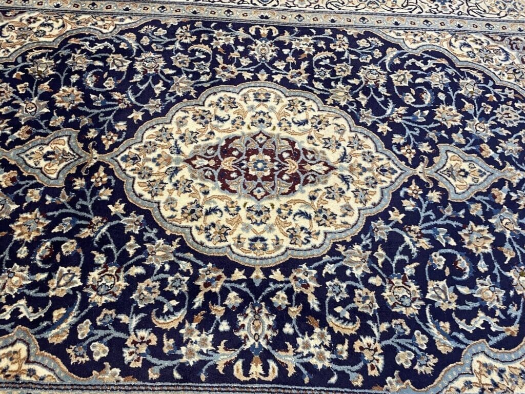 Perserteppich Nain 300 x 200 cm Wolle Seide handgeknüpft