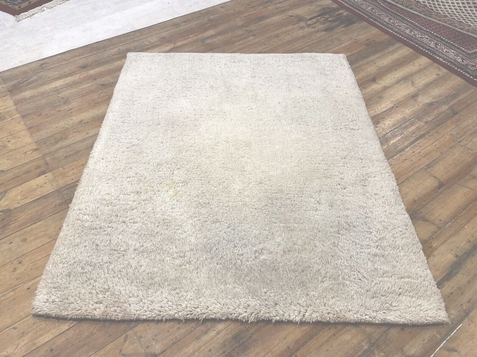 perserteppich-180x150-cm-original-berber-top-qualitat-in-schneeweib-1-1 Orientteppich Nepal 180 x 150 cm Schurwolle handgeknüpft