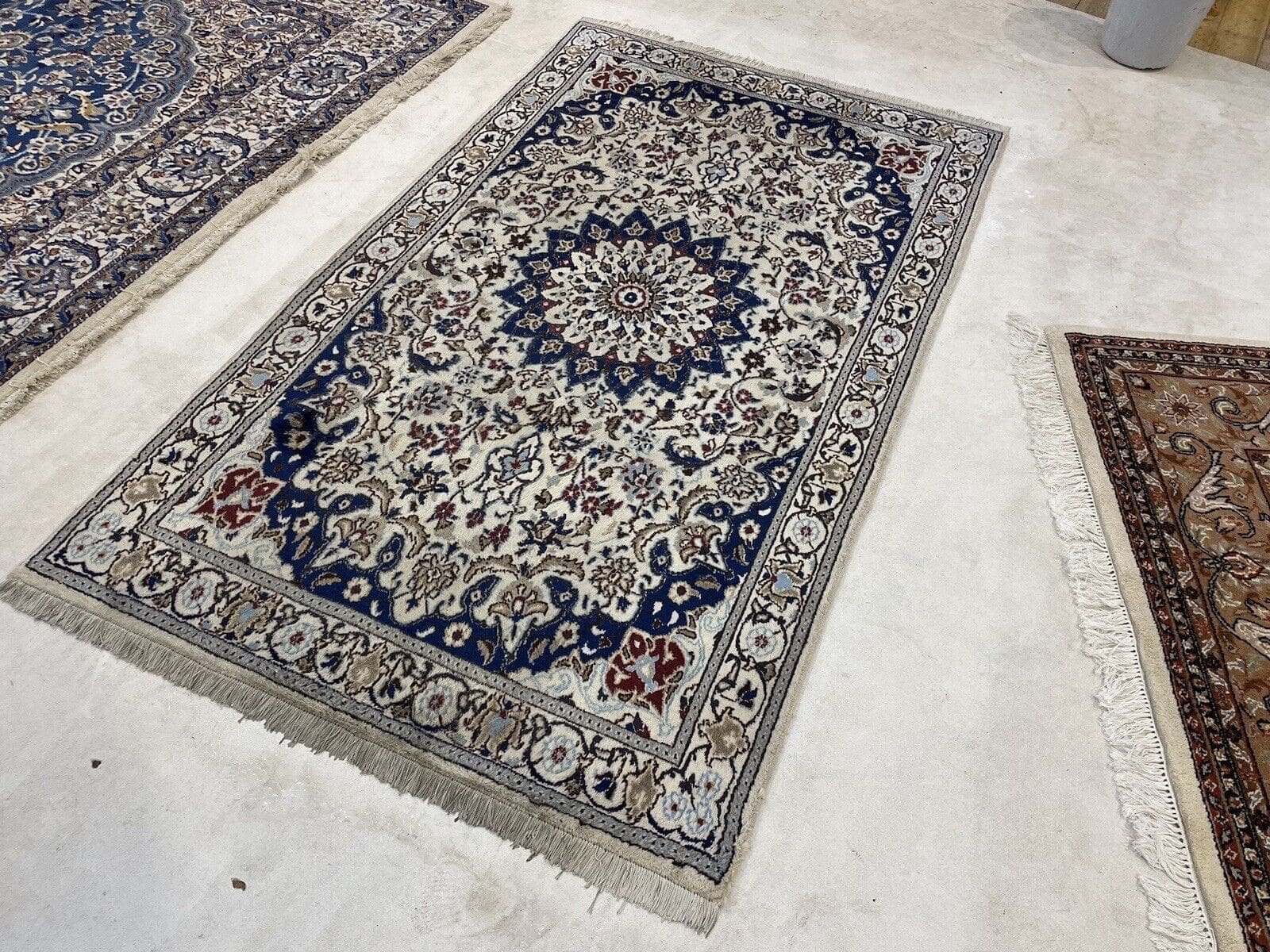 Perserteppich Nain 200x115 cm Wolle handgeknüpft