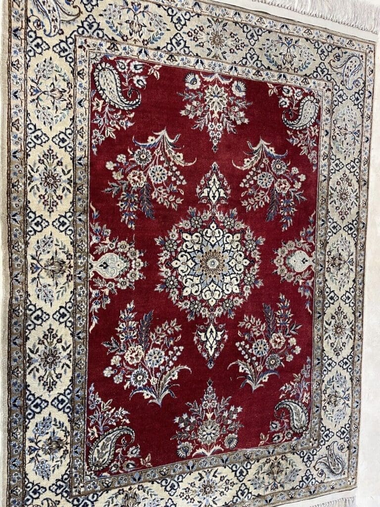 Perserteppich Nain 130 x 96 cm Wolle handgeknüpft