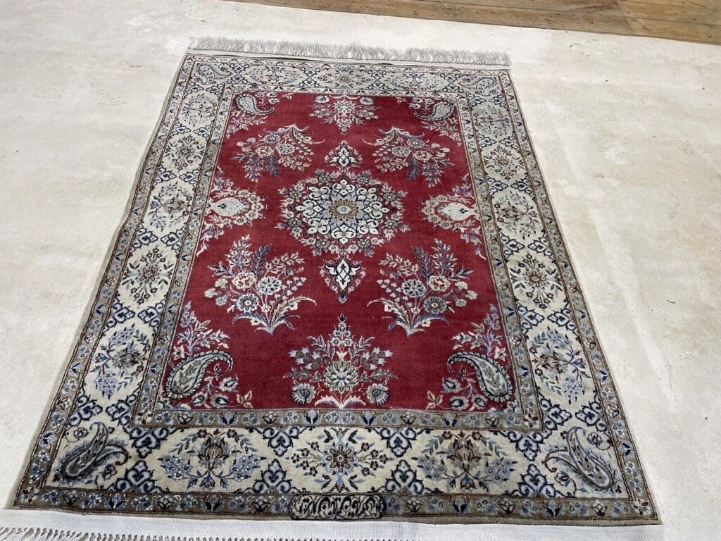 Perserteppich Nain 130 x 96 cm Wolle handgeknüpft
