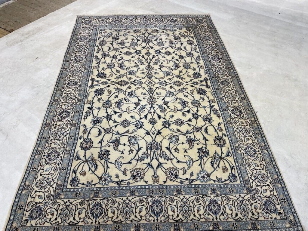 Perserteppich Nain 250x160 cm Wolle handgeknüpft (Verkauft)