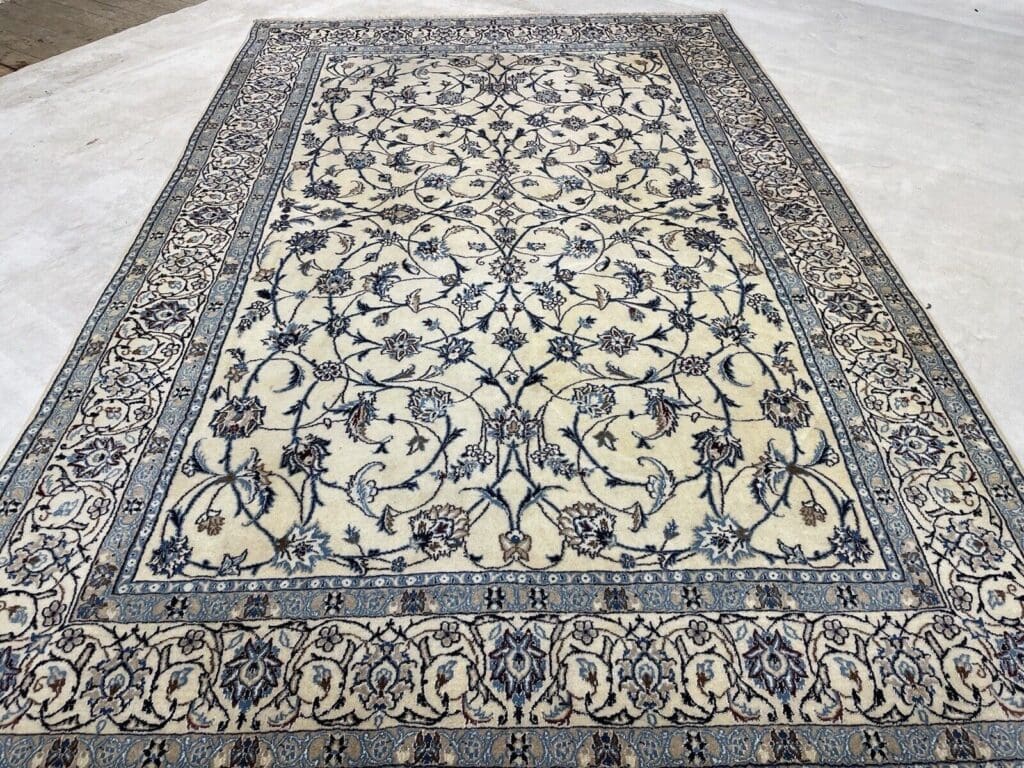 Perserteppich Nain 250x160 cm Wolle handgeknüpft (Verkauft)