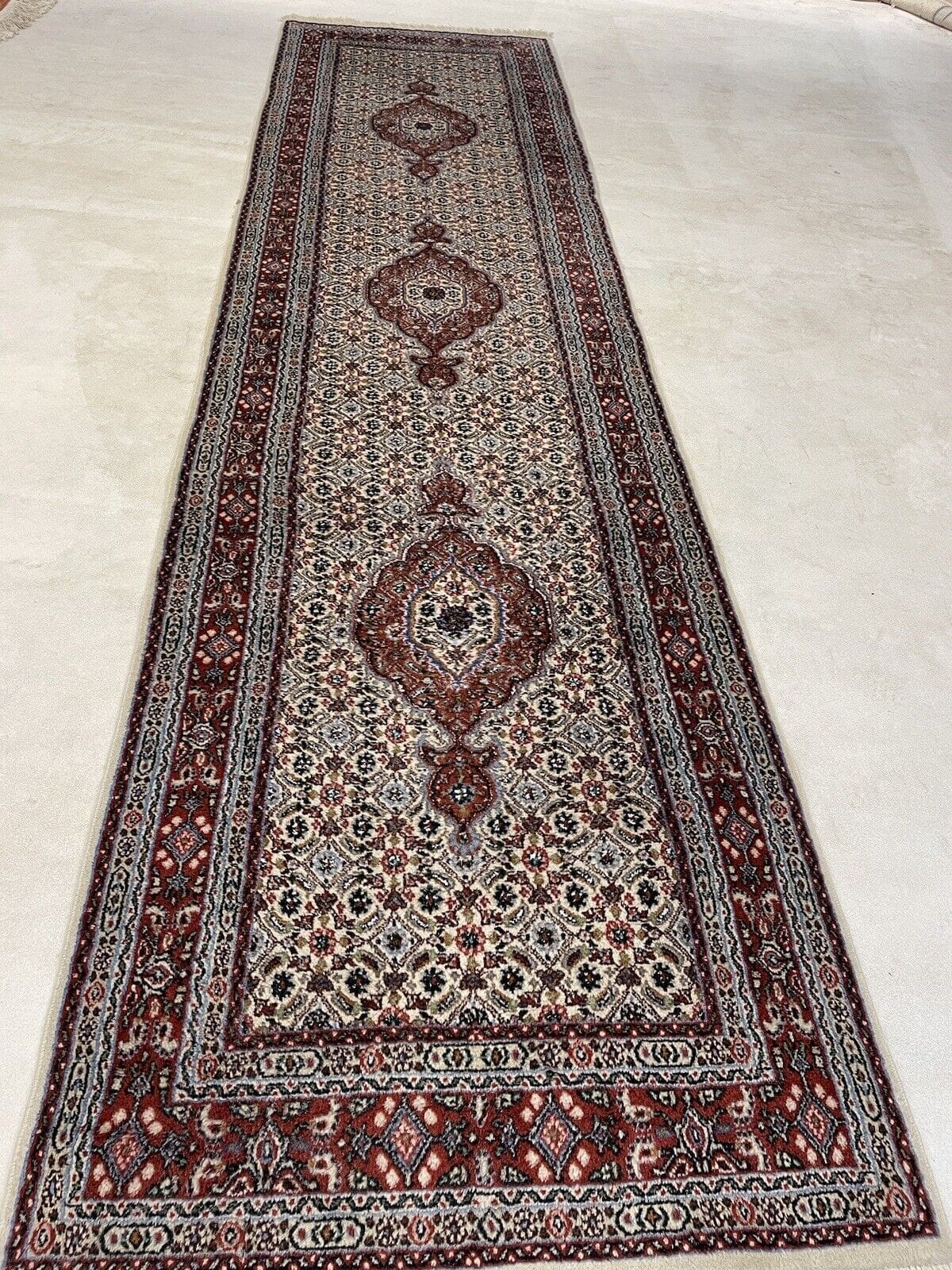 Perserteppich Moud 303 x 73 cm Seide handgeknüpft