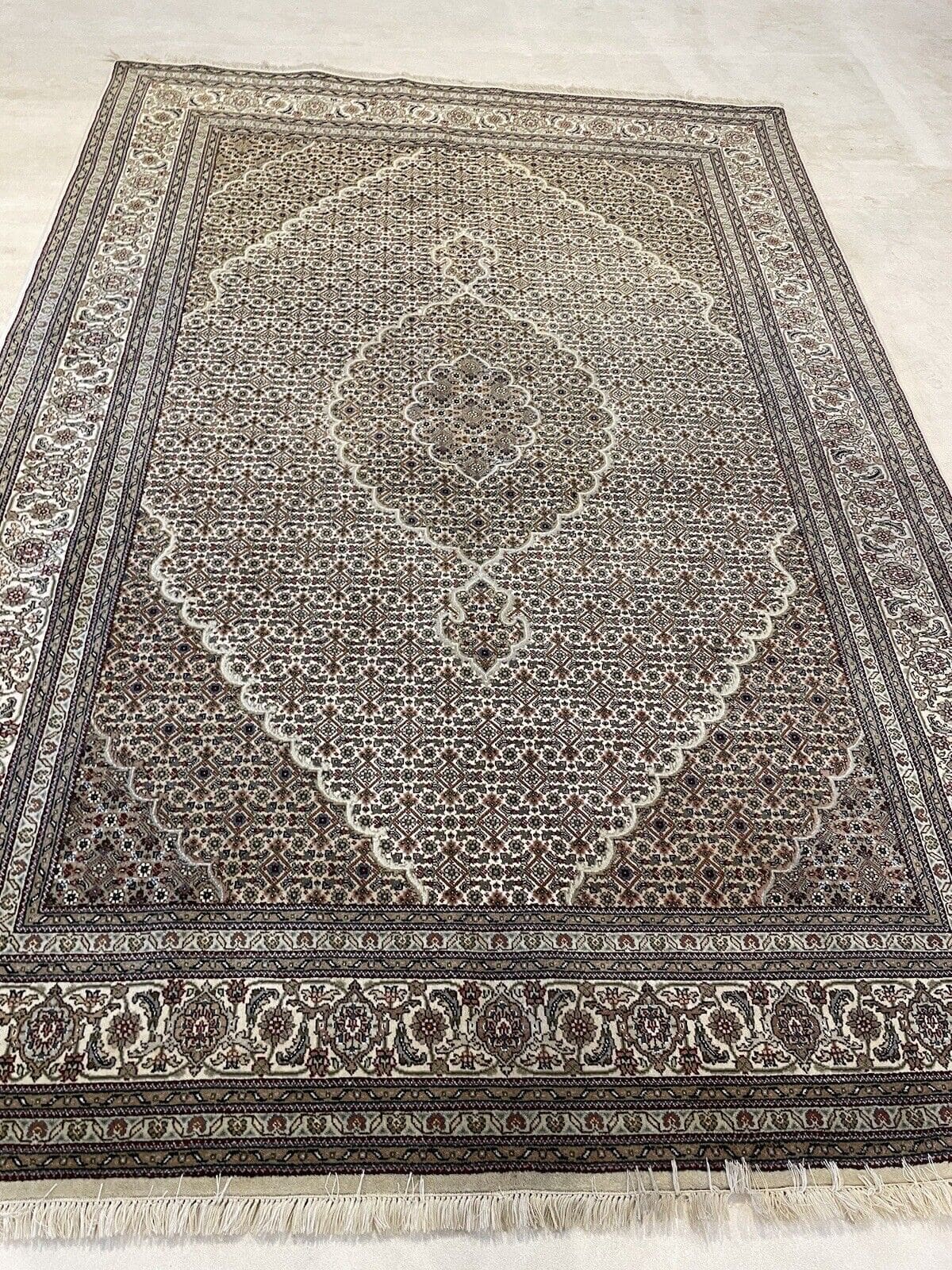 Perserteppich Moud 250x175 cm Wolle Seide handgeknüpft