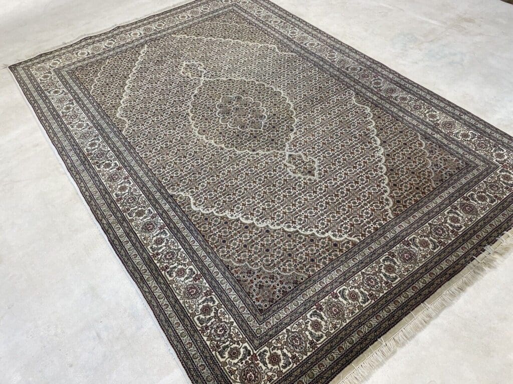 Perserteppich Moud 250x175 cm Wolle Seide handgeknüpft