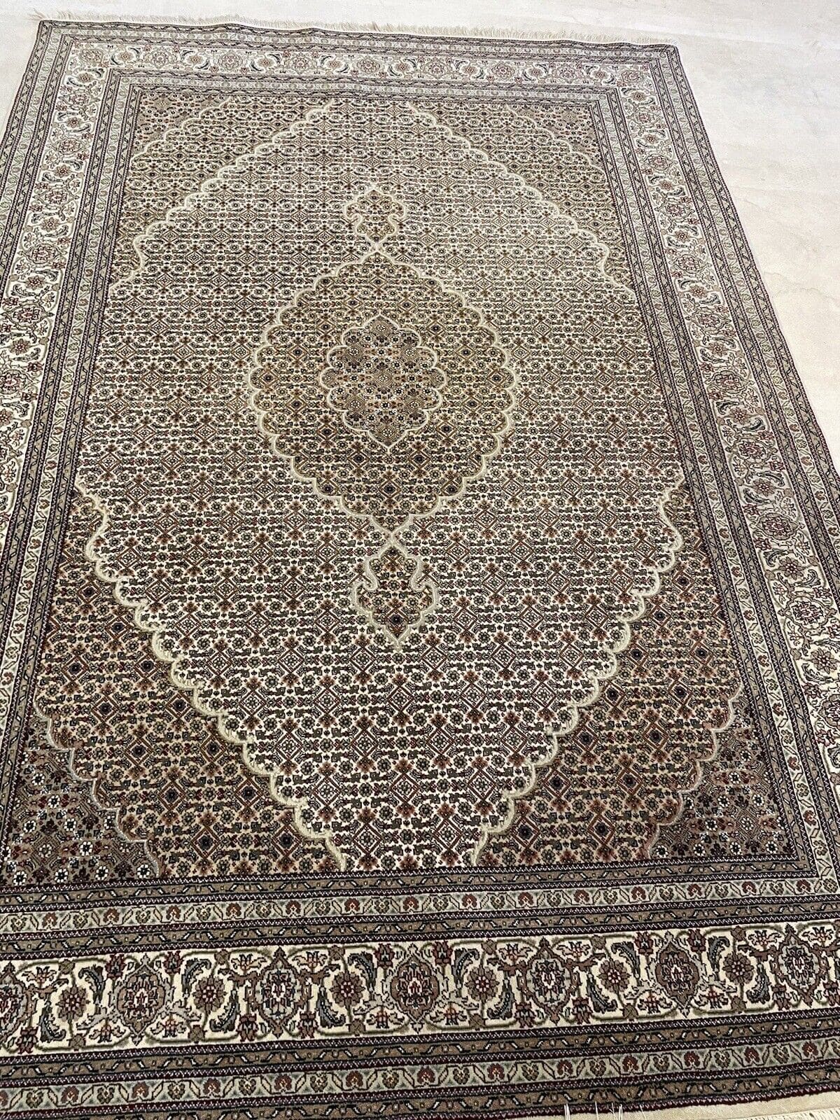 Perserteppich Moud 250x175 cm Wolle Seide handgeknüpft