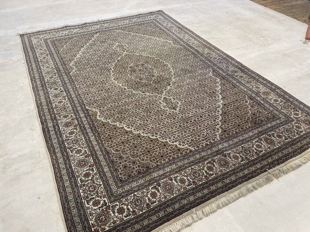 Perserteppich Moud 250x175 cm Wolle Seide handgeknüpft