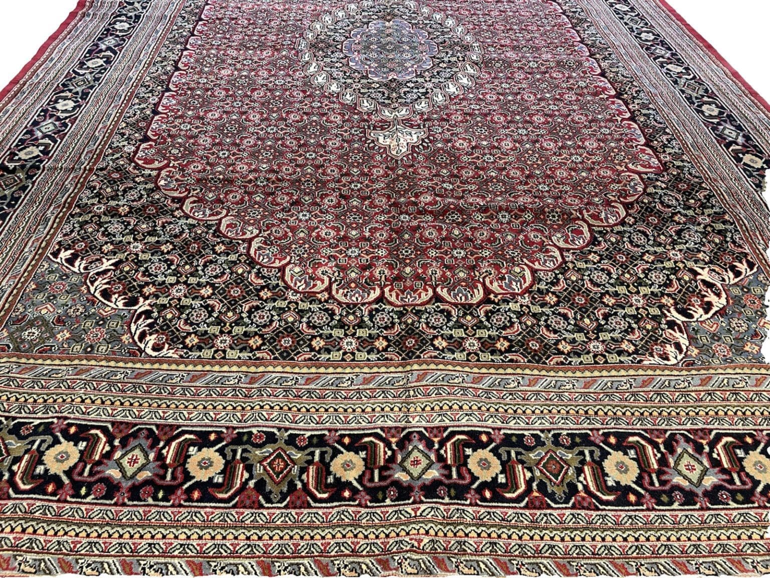 Orientteppich Bigar 567x366 cm Wolle handgeknüpft