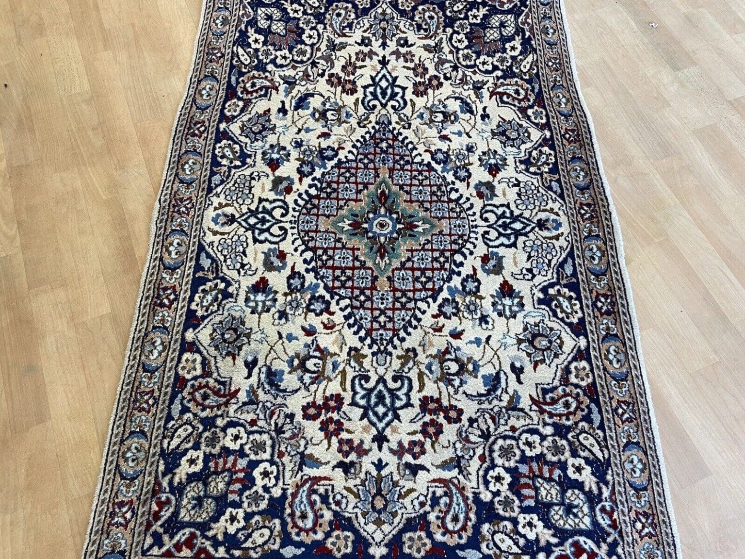 Orientteppich Nain 146 x 88 cm Kaschmir handgeknüpft