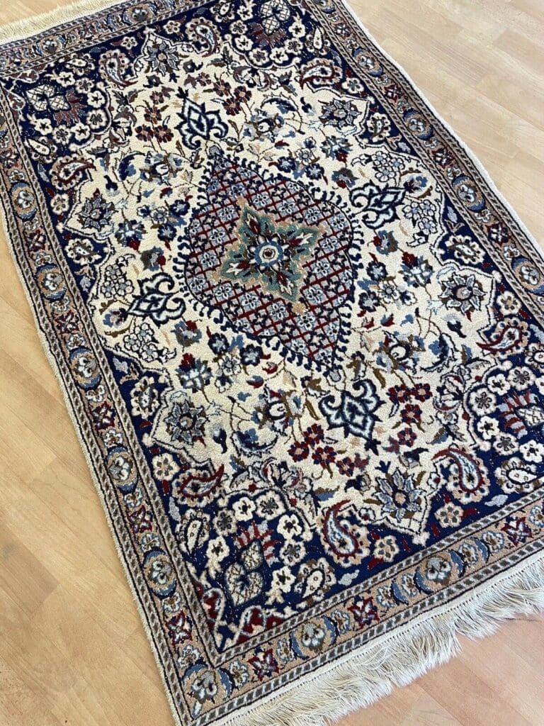 Orientteppich Nain 146 x 88 cm Kaschmir handgeknüpft