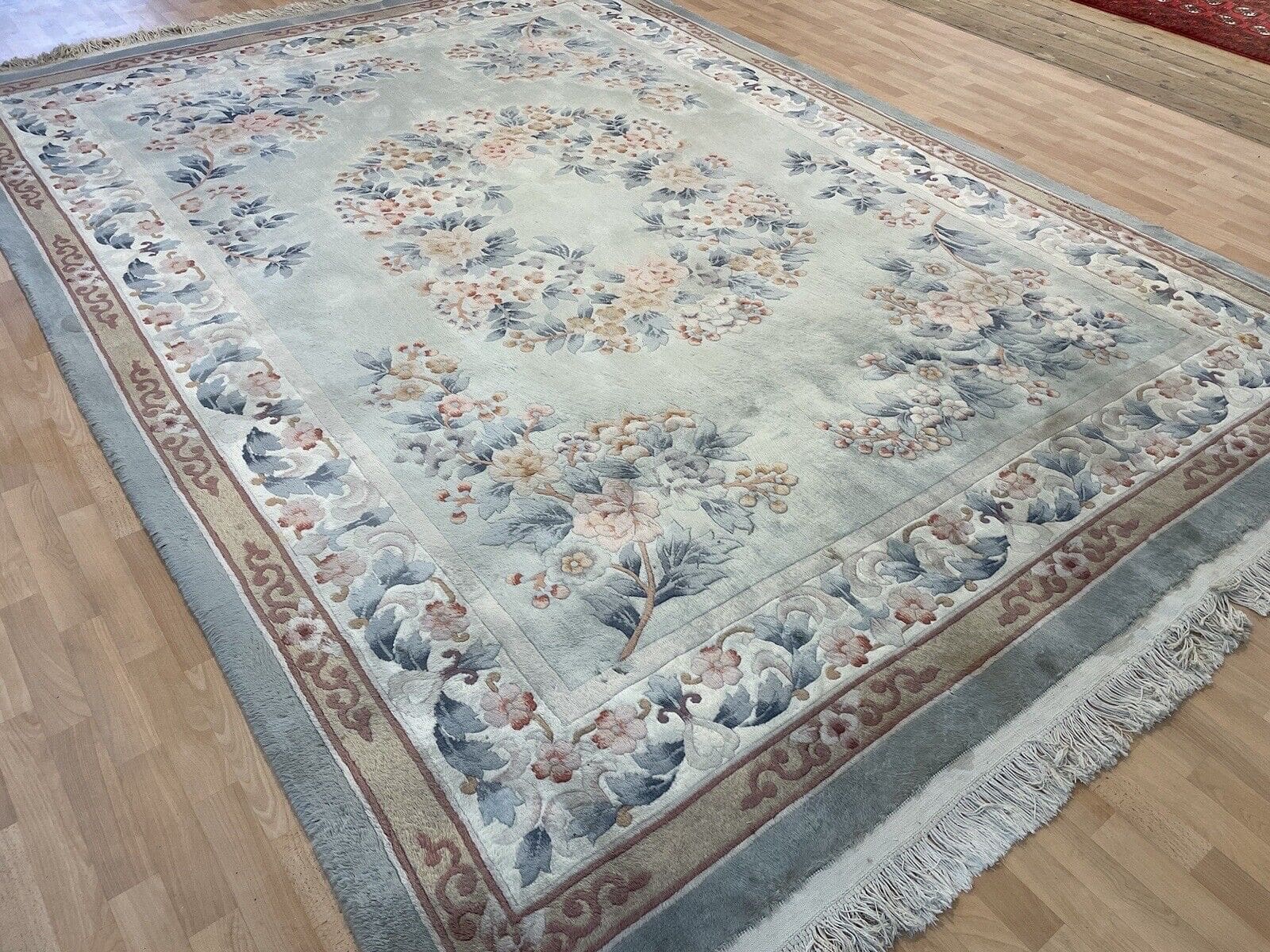 Orientteppich Nepal 350x250 cm Wolle handgeknüpft