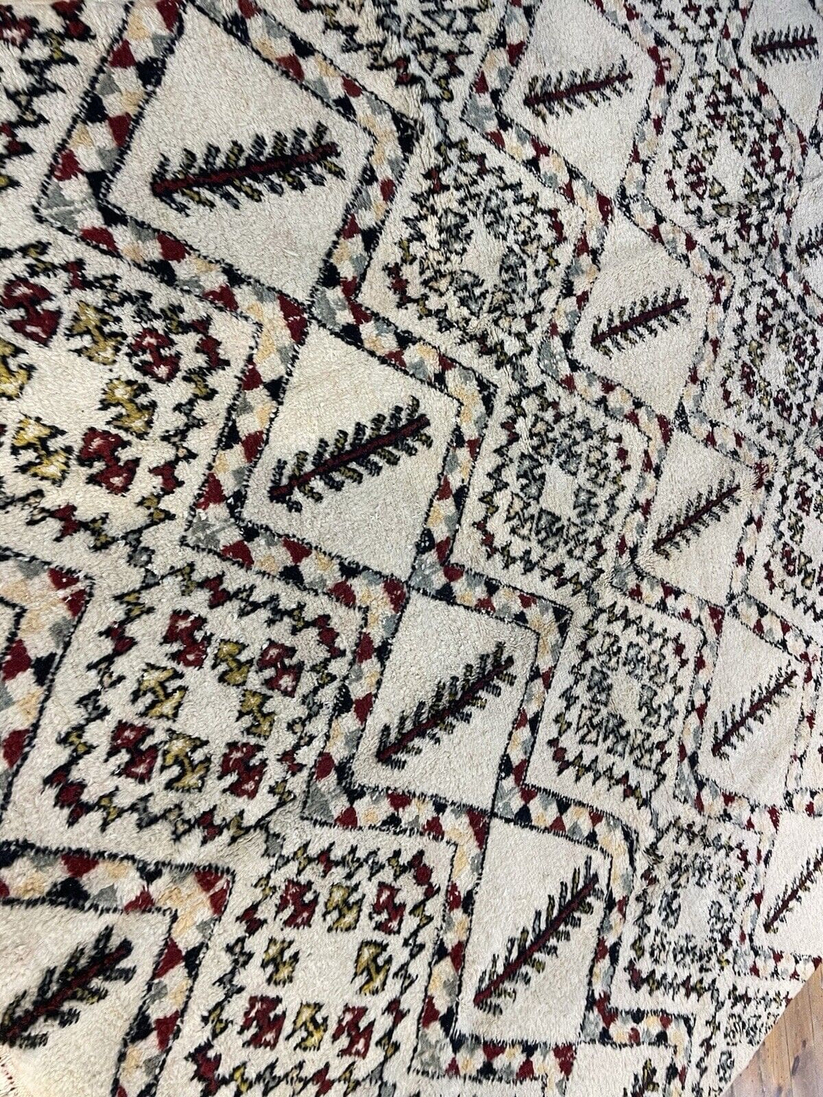 perserteppich-395x265-cm-100-natur-schurwolle-hochflor-regionales-8 Orientteppich Marrakko 395 x 265 cm Wolle handgeknüpft