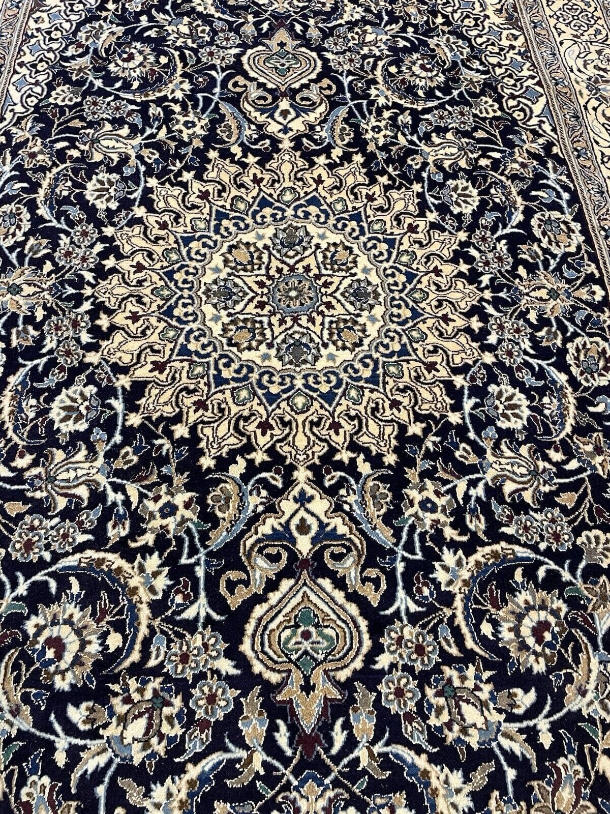 Perserteppich Nain 300x200 cm Wolle handgeknüpft