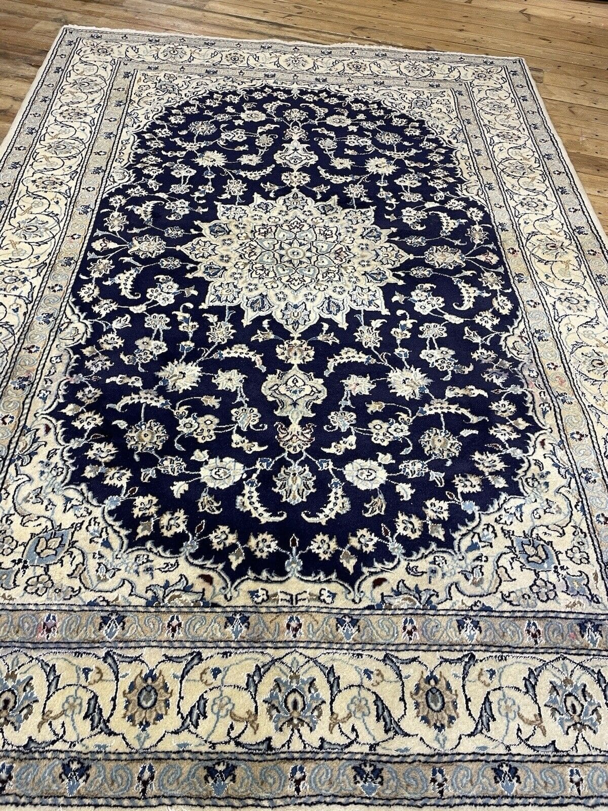 Perserteppich Nain 290x200 cm Wolle handgeknüpft
