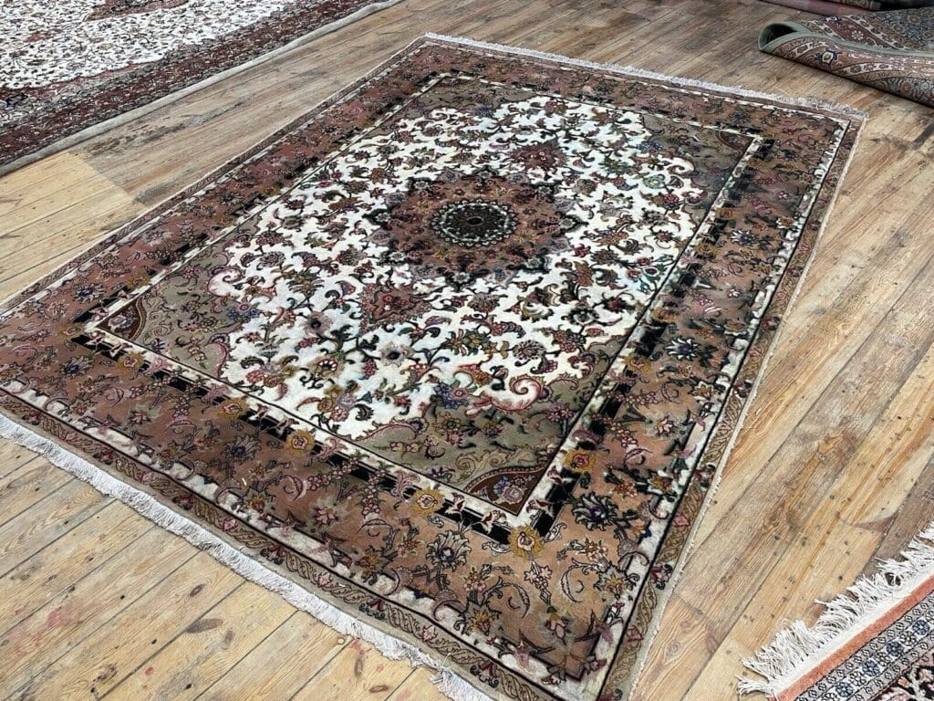Perserteppich Tabriz 260x210 cm Wolle handgeknüpft
