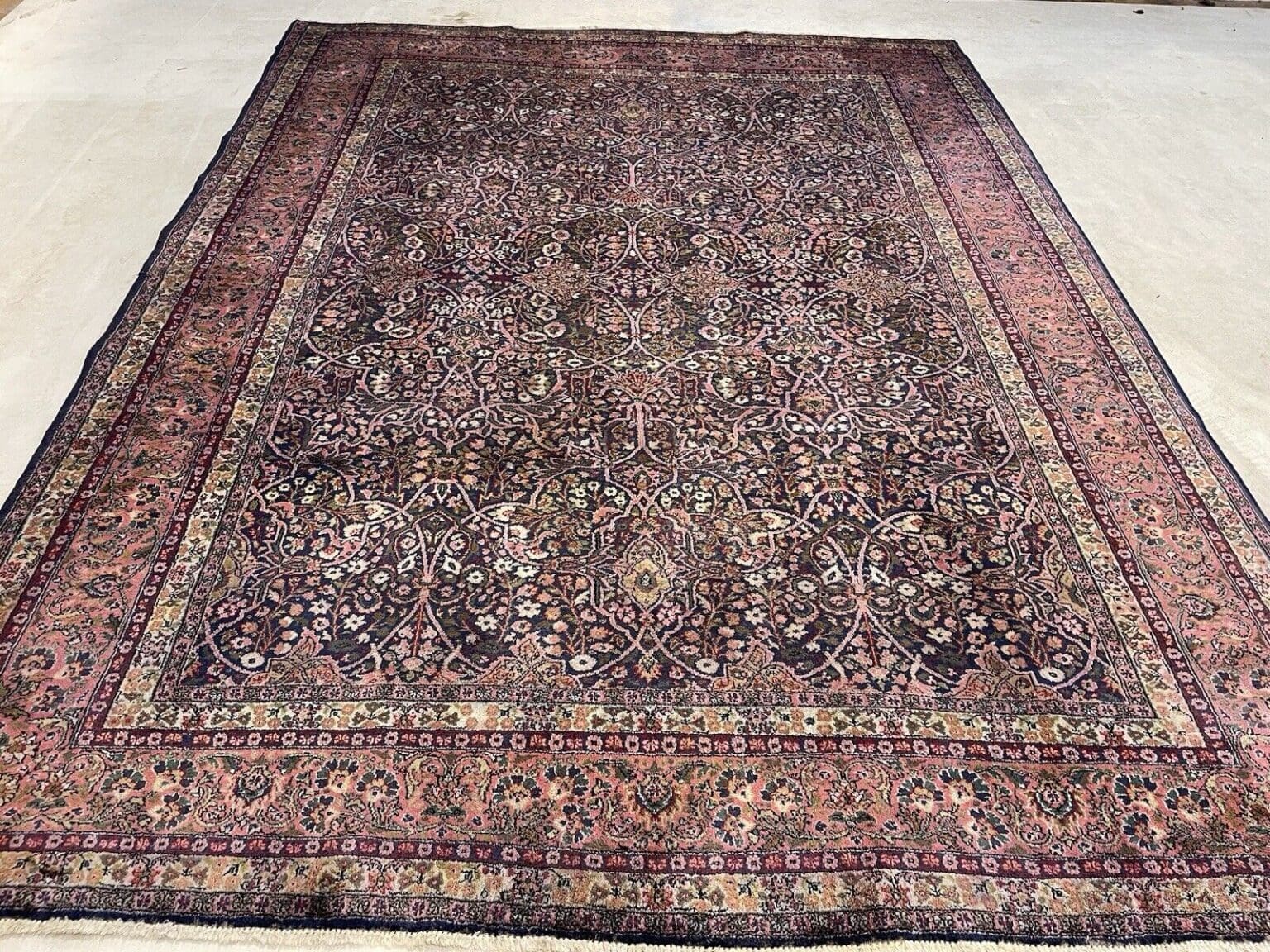 Orientteppich Kashmir 350x255 cm Seide handgeknüpft