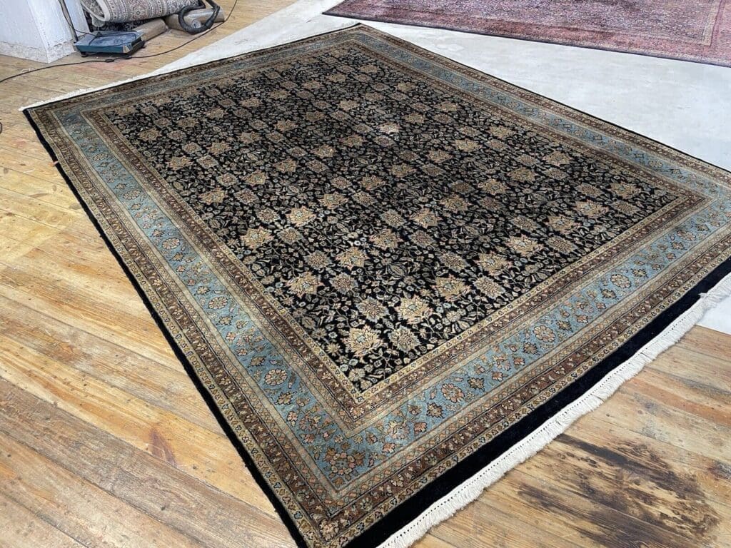 Orientteppich Kashmir 350x255 cm Wolle handgeknüpft