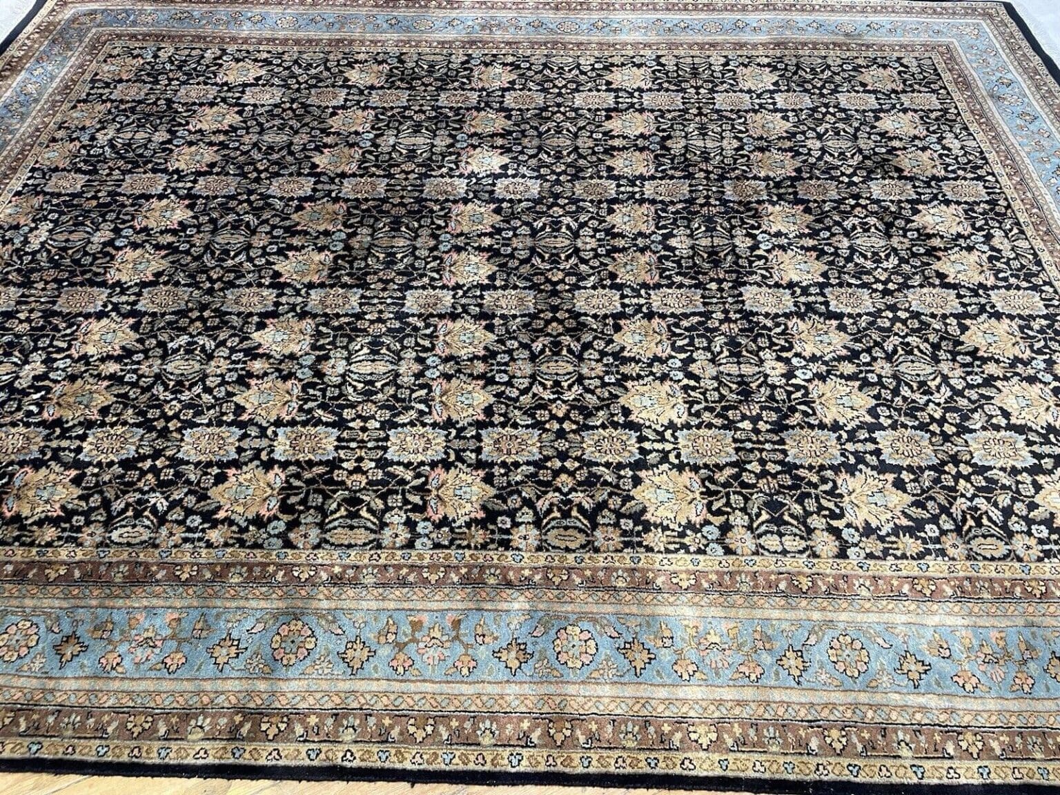 Orientteppich Kashmir 350x255 cm Wolle handgeknüpft