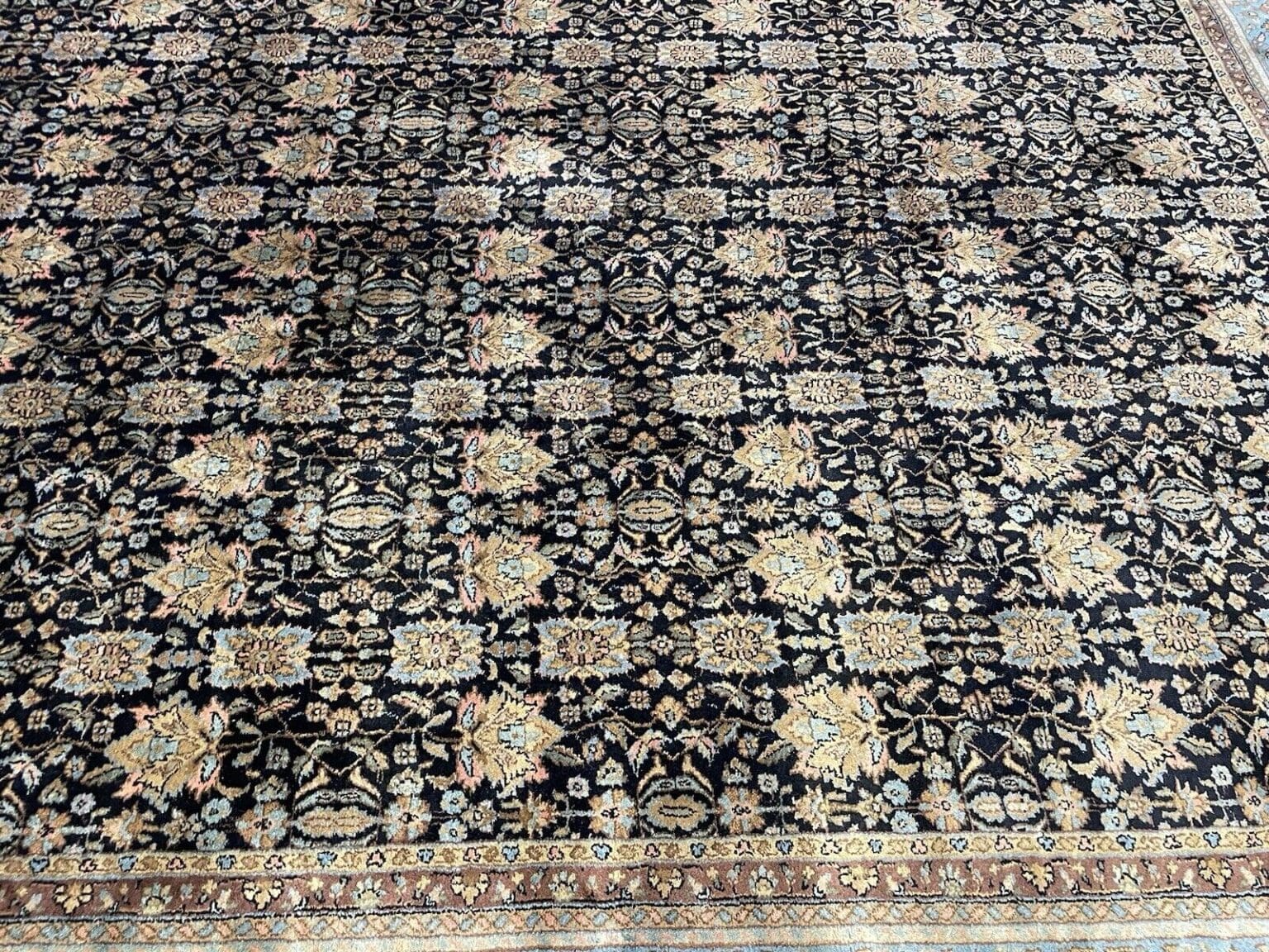 Orientteppich Kashmir 350x255 cm Wolle handgeknüpft