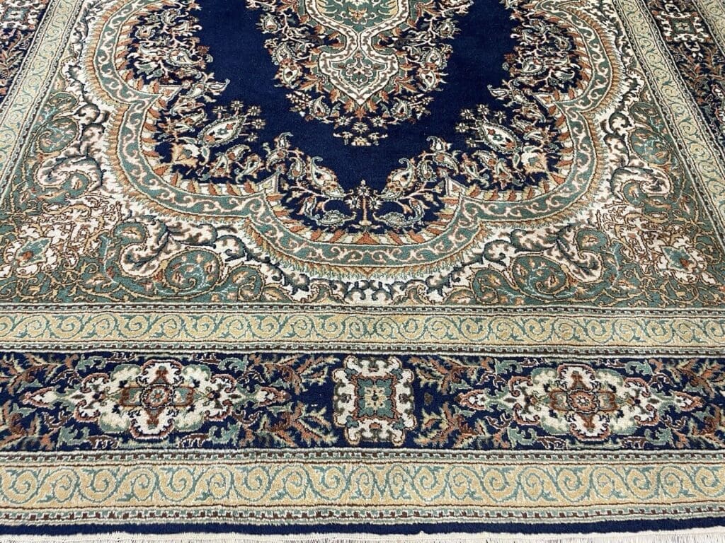 Perserteppich Kerman 367 x 267 cm Wolle handgeknüpft